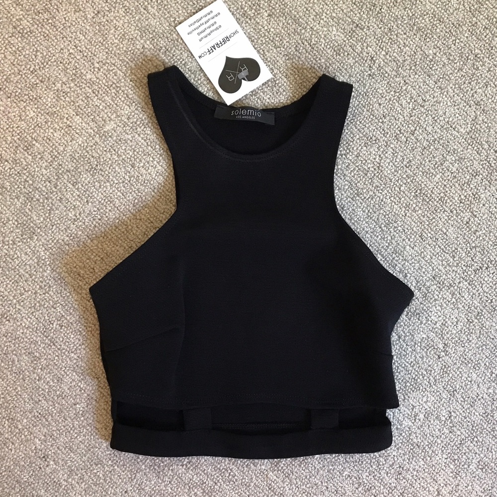 nwt • black crop top